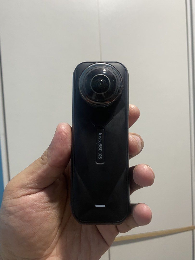 Insta360 X5 360 Action Camera (Category: Cameras) located in Pasig City. Submitted by vstn_pr (Listing ID 1446918042, Image 1). Description: insta 360 x5 camera 2x lense cover battery charger/powerbank 2x batteries invisible selfie stick 3m selfie stick type c usb cable battery case camera and accessories case.