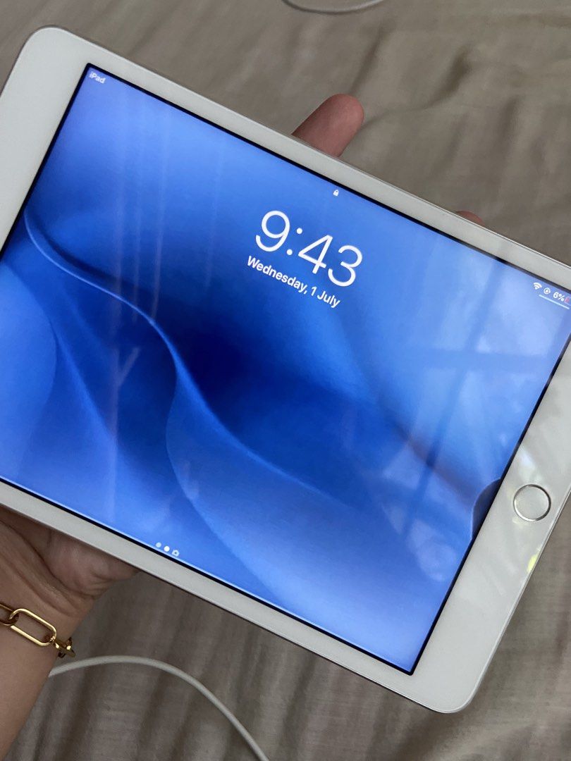 iPad Mini 3 (Category: iPad) located in Aroroy. Submitted by kkkktizie (Listing ID 1446987969, Image 3). Description: No inclusions, only the unit.