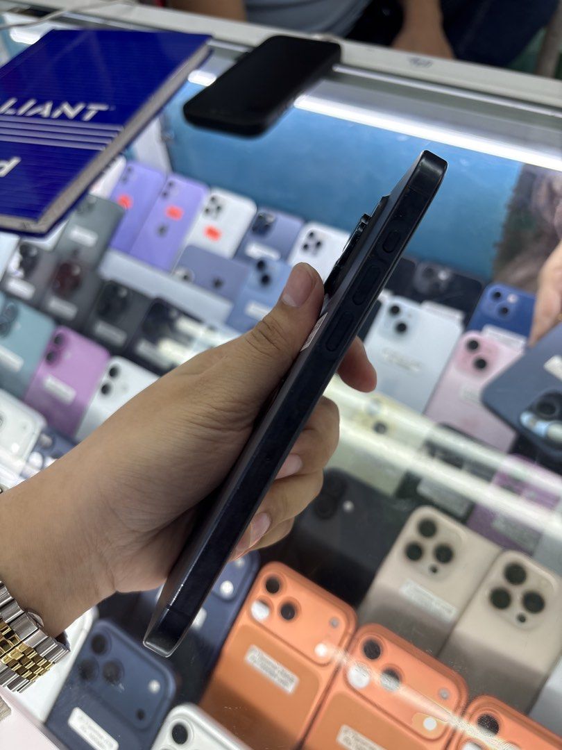 iPhone 15 Pro Max 512GB Factory Unlock No Issue Secondhand (Category: iPhone 15 Series) located in Pasig City. Submitted by FarAndRayShop (Listing ID 1447068466, Image 3). Description: OPEN FOR SWAP/SELLING/BUYING (RFS: Buy and Sell) Price: 45,499 iPhone 15 Pro Max 512GB •NO SIM RESTRICTION •NO HIDDEN ISSUES •TEST TO SAWA •Authentic Phone Physical store in Greenhills Shopping Center XD-14 Stall Number Look For Rayray Or Anika NO CASH INSTALLMENT 