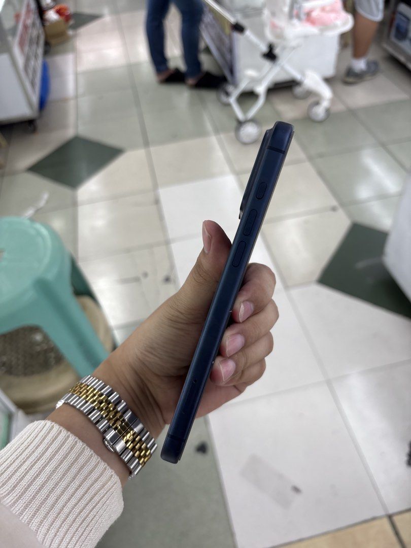 iPhone 17 Pro Max 2TB Factory Unlock No Issue Secondhand (Category: iPhone 17 Series) located in Pasig City. Submitted by FarAndRayShop (Listing ID 1447065731, Image 3). Description: OPEN FOR SWAP/SELLING/BUYING (RFS: Buy and Sell) Price: 110,499 iPhone 17 PRO MAX 2TB •NO SIM RESTRICTION •NO HIDDEN ISSUES •TEST TO SAWA •Authentic Phone Physical store in Greenhills Shopping Center XD-14 Stall Number Look For Rayray Or Anika NO CASH INSTALLMENT We 