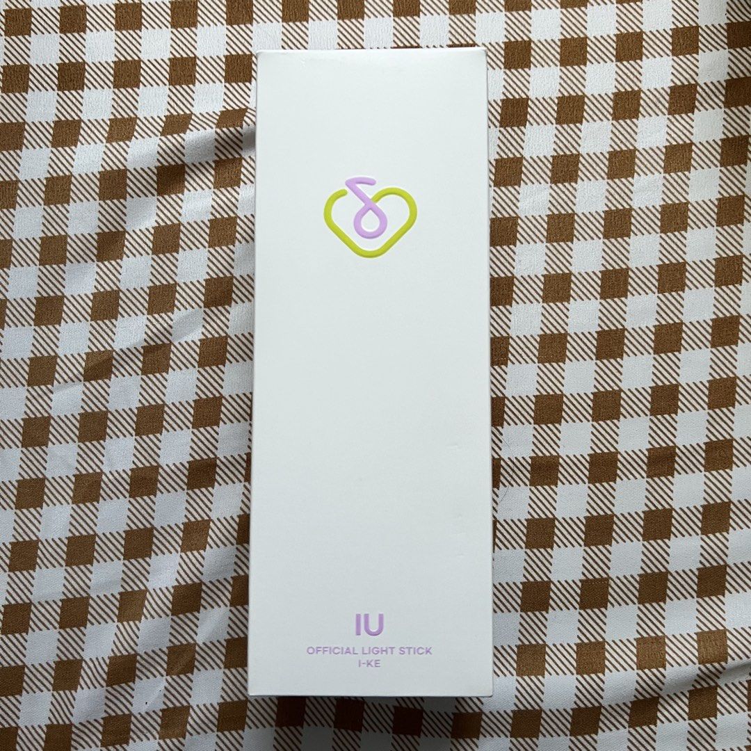 IU Official Lightstick I-KE V3 (Category: Lighting) located in Paranaque City. Submitted by mxryll (Listing ID 1446941223, Image 3). Description: -Has scratches on top part, unnoticeable on picture -Includes original box and strap -Working -Comes with a freebie/s -Can give discount on total amount if getting other items on my listing .