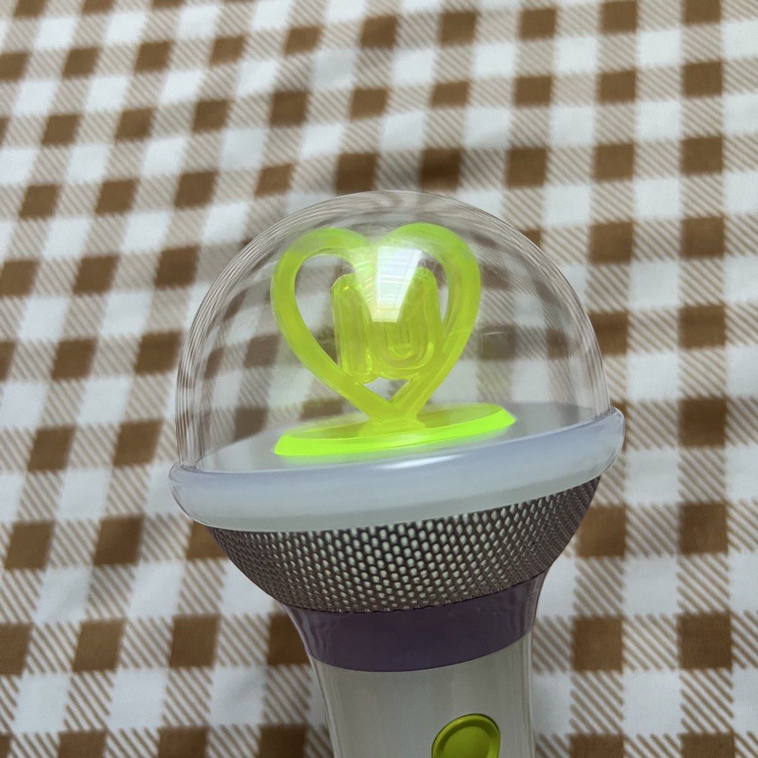 IU Official Lightstick I-KE V3 (Category: Lighting) located in Paranaque City. Submitted by mxryll (Listing ID 1446941223, Image 2). Description: -Has scratches on top part, unnoticeable on picture -Includes original box and strap -Working -Comes with a freebie/s -Can give discount on total amount if getting other items on my listing .