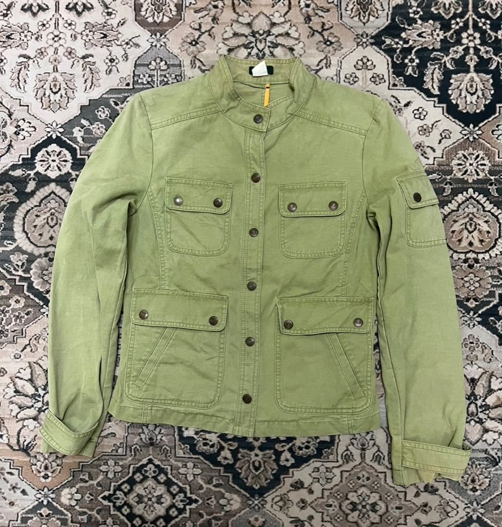 J Crew Jacket (Category: Coats, Jackets and Outerwear) located in Klang. Submitted by murah_jer_bundle (Listing ID 1447059557, Image 1). Description: Pit 18 Labuh 23 Condition 9/10 Postage DFOD / Add RM8 COD Klang Batu Belah Sahaja.