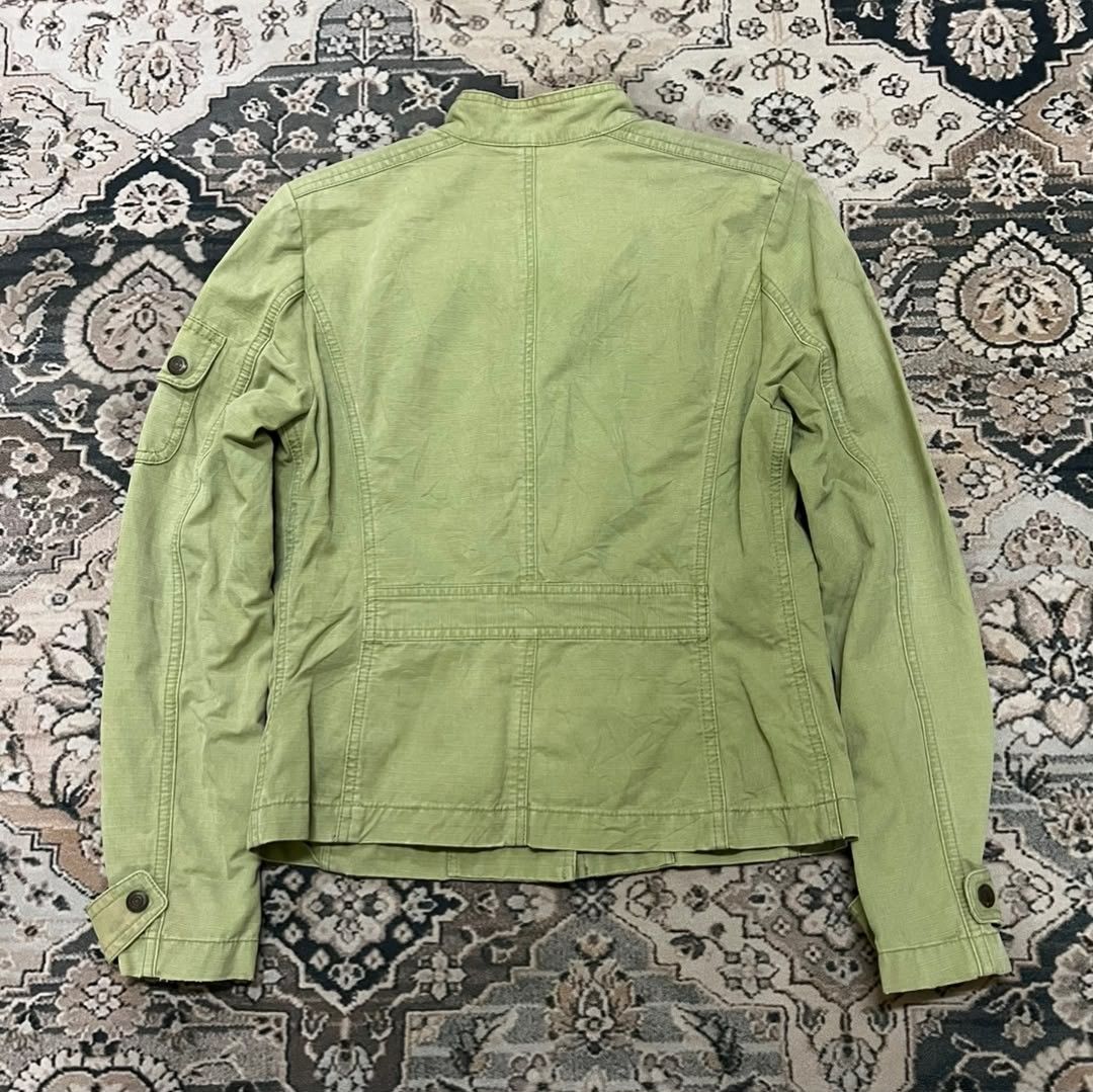 J Crew Jacket (Category: Coats, Jackets and Outerwear) located in Klang. Submitted by murah_jer_bundle (Listing ID 1447059557, Image 2). Description: Pit 18 Labuh 23 Condition 9/10 Postage DFOD / Add RM8 COD Klang Batu Belah Sahaja.