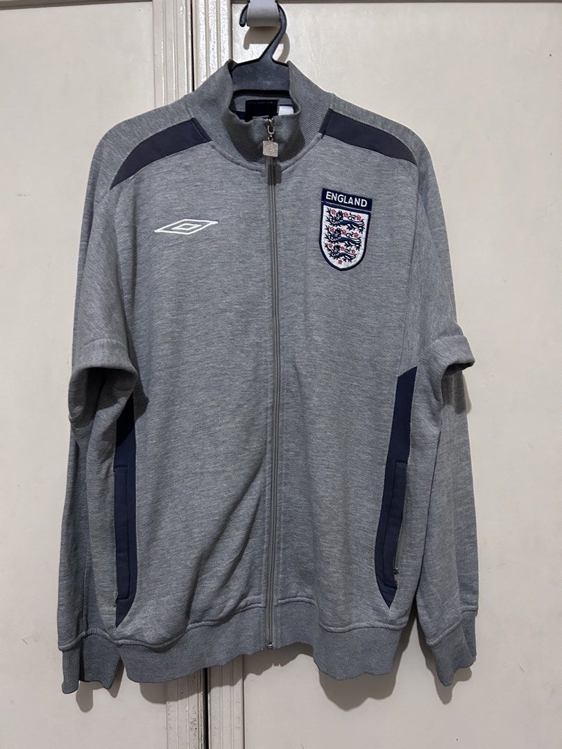 JACKETS HOODIES RAINCOAT WINDBREAKER (Category: Coats, Jackets and Outerwear) located in Quezon City. Submitted by adarpgaming (Listing ID 1446962717, Image 2). Description: BRANDED JACKETS/HOODIES SIZES SMALL - 2XL Location: Kamias Quezon City Pickup / Lalamove / J&T .