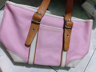 (Kategori: ) berada di . Dikirim oleh yrchma_94 (ID iklan 1446928504, Gambar 1). Deskripsi: .