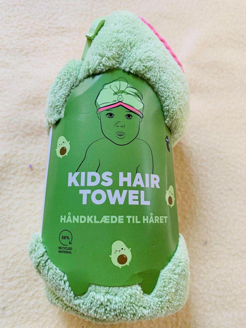 Kids hair towel (Category: Other Baby Bathing & Changing Needs) located in Mandaluyong City. Submitted by BeautyObsession_OnlinePH (Listing ID 1446955709, Image 1). Description: Kids hair towel.