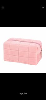 (Category: ) located in . Submitted by jelynquintofinds (Listing ID 1447033001, Image 1). Description: .