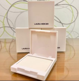 (Category: ) located in . Submitted by vanityboutique (Listing ID 1446913807, Image 1). Description: .