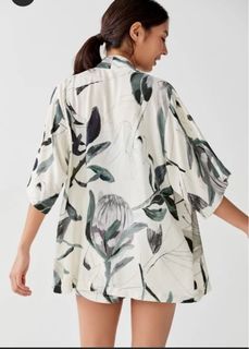 (Category: ) located in . Submitted by _cclothing (Listing ID 1446981850, Image 1). Description: .