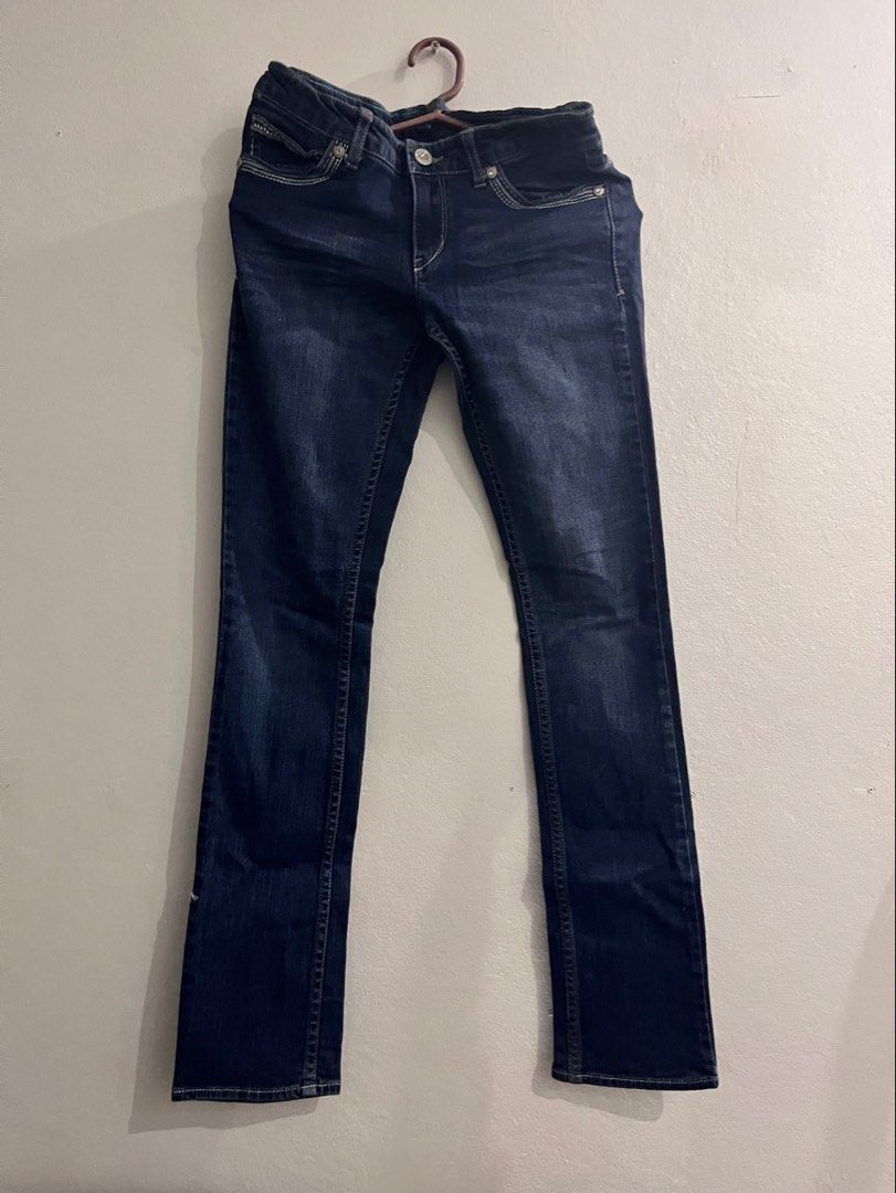 Levi’s Skinny Jeans (Category: Jeans) located in Taytay. Submitted by storedbys (Listing ID 1447081804, Image 1). Description: .