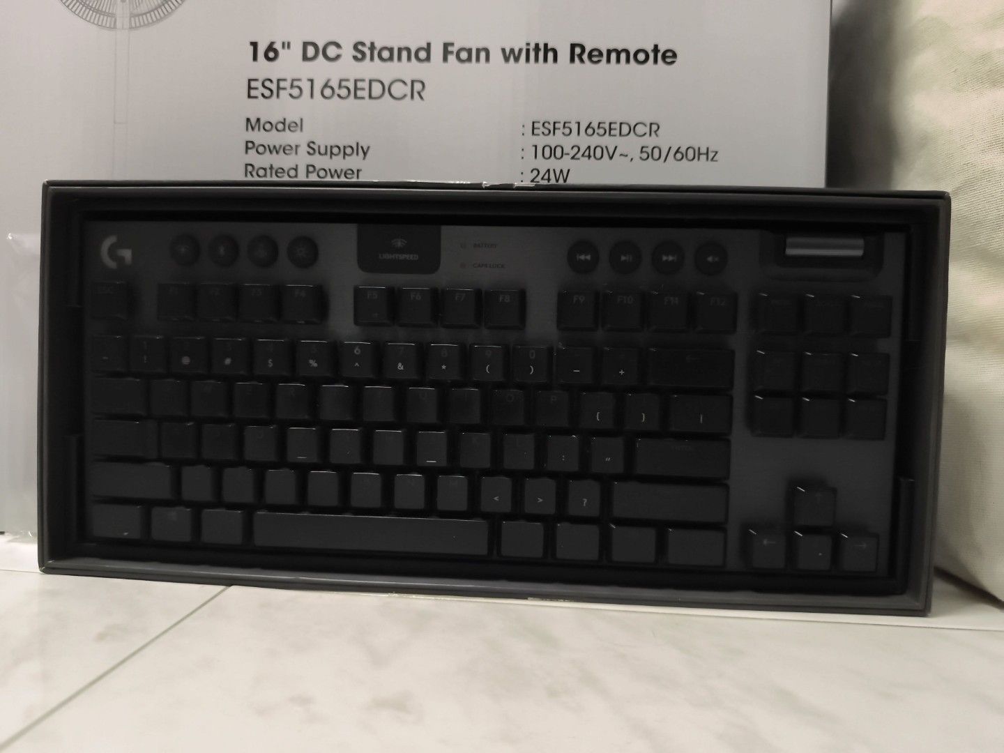 Logitech G915 TKL Mechanical Gaming Keyboard497584686908067842