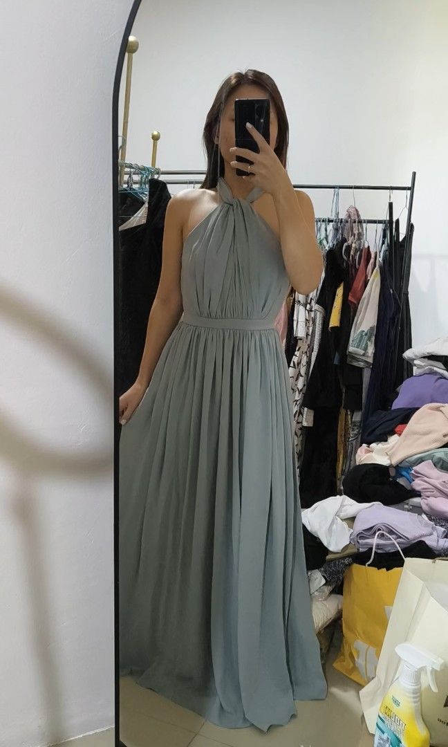 LONG DRESS HALTERNECK LOVE BONITO SZ XS (Kategori: Gaun & Rok) berada di Pelalawan. Dikirim oleh prisilstefani (ID iklan 1446955279, Gambar 1). Deskripsi: bahan super tebellll, jatoh ya, wajib ambil ga akan nyeselll LD 74-78cm.