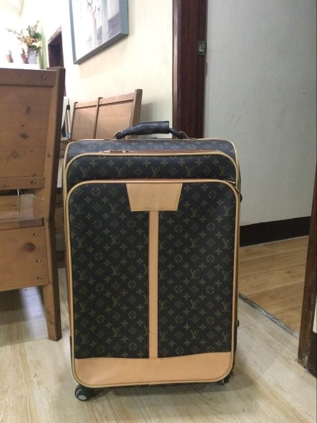 Louis Vuitton Valise Luggage (Category: Luxury Bags & Wallets) located in Manila. Submitted by victtoria (Listing ID 1447004194, Image 2). Description: what you see is what you get.