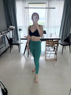 (Category: ) located in . Submitted by shopaholic_89 (Listing ID 1446924207, Image 1). Description: .