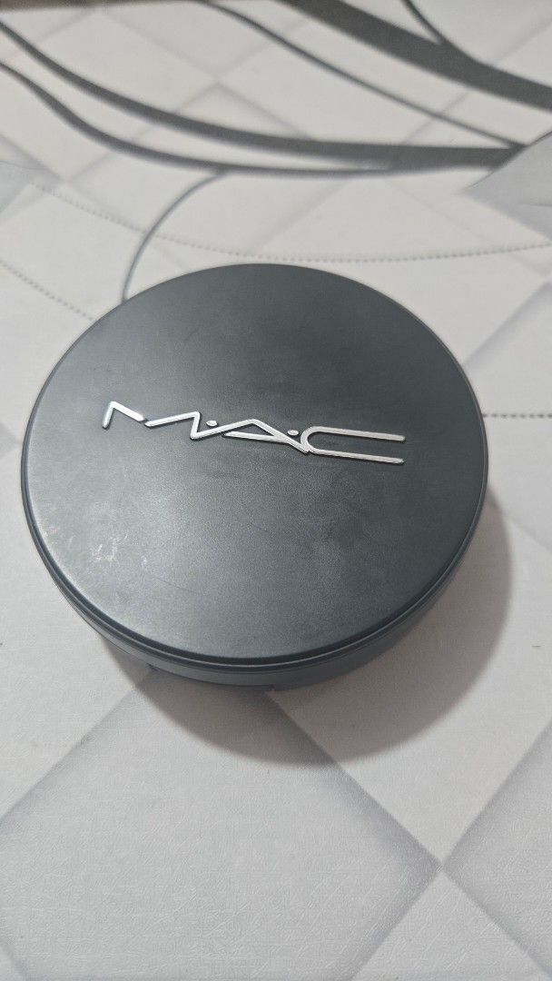 MAC Studio Fix Powder Plus Foundation NC5 (Category: Makeup) located in Binmaley. Submitted by belindara28009 (Listing ID 1446967445, Image 1). Description: - MAC Studio Fix Powder Foundation - Shade: NC5 - Includes mirror and puff - Ideal for on-the-go touch-ups.