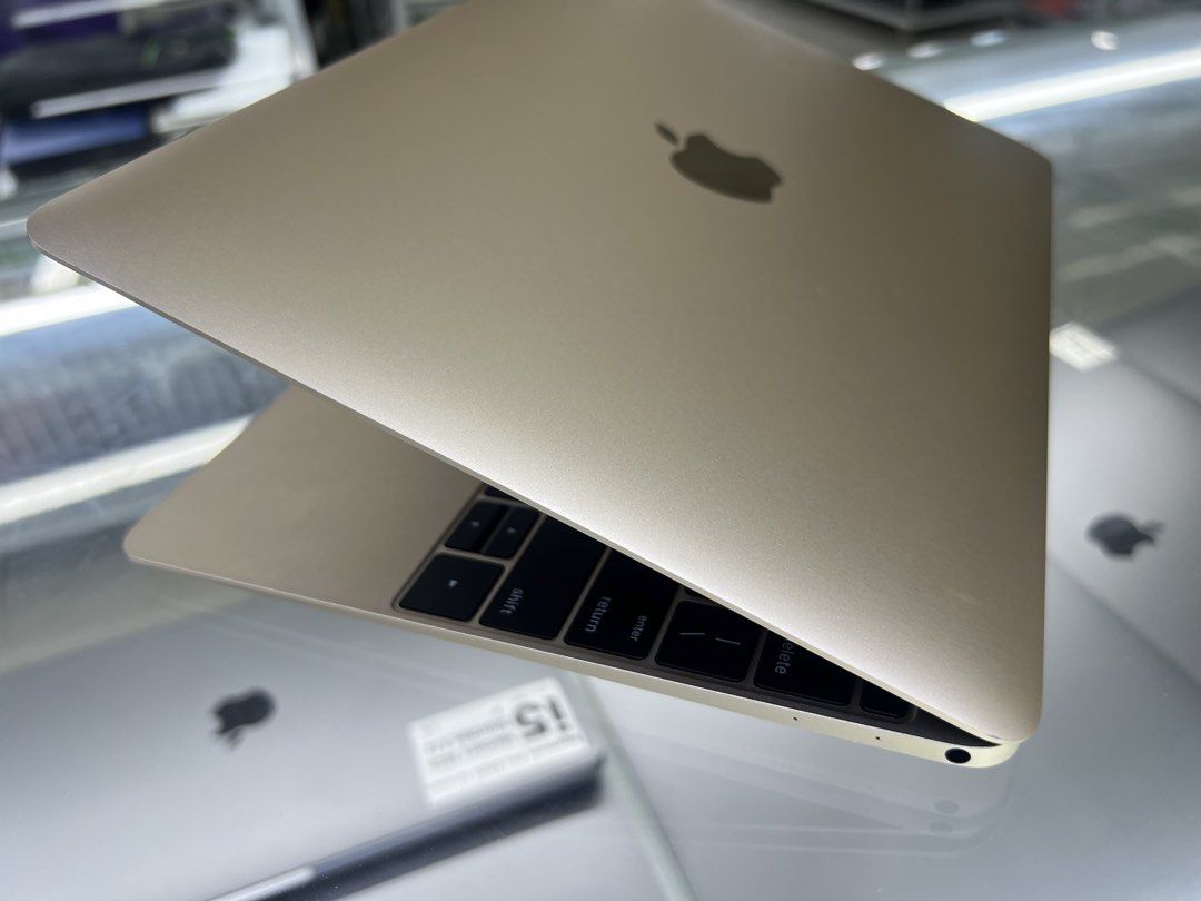 MacBook Air 2017 12” (Category: Laptops & Notebooks) located in Manila. Submitted by vaniextura (Listing ID 1446971140, Image 3). Description: MacBook Air 2017 12” Memory 8gb Storage 256gb Gold No issues or dents No history repair All good working Very smooth track pad and performance Good for use school and work .