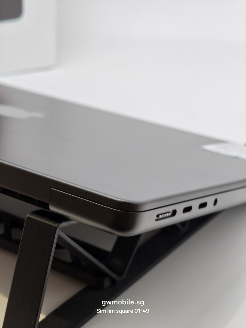 MacBook Pro M4 16/512GB 14 inch 56550497304665483520008