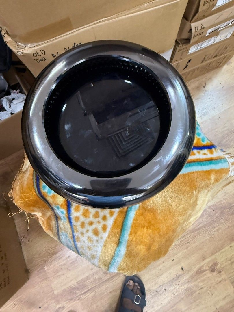 MacPro497169183529379846