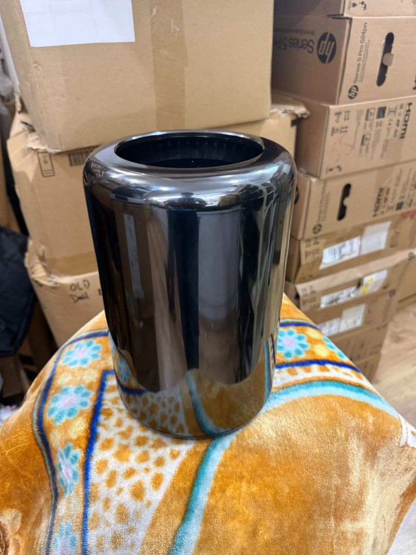 MacPro497169183529379845