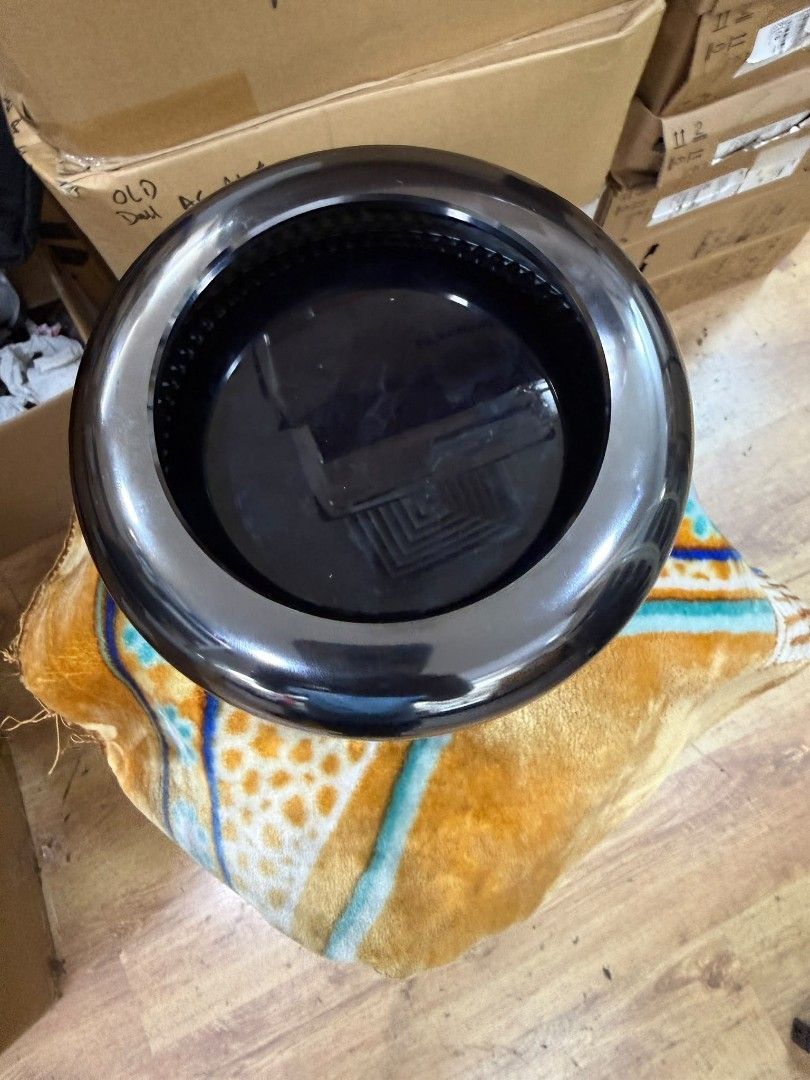 MacPro497169183529379844