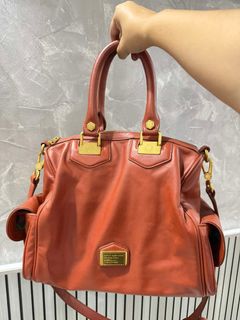 (Category: ) located in . Submitted by nineshop.bcd (Listing ID 1447083894, Image 1). Description: .