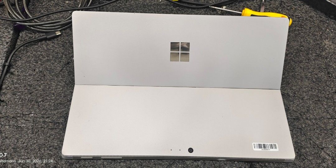 Microsoft Surface Pro 4497186252931082243