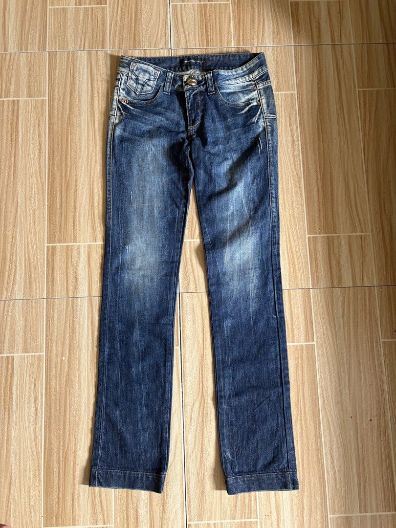 Miss sixty y2k semi flared jeans 25-26 (Category: Jeans) located in General Santos City (Dadiangas). Submitted by amara_preloved (Listing ID 1446925892, Image 2). Description: .