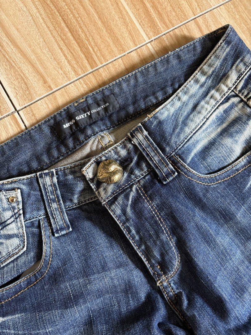 Miss sixty y2k semi flared jeans 25-26 (Category: Jeans) located in General Santos City (Dadiangas). Submitted by amara_preloved (Listing ID 1446925892, Image 3). Description: .