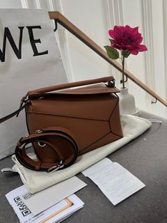 (Kategori: ) berada di . Dikirim oleh anzeraluxbags.id (ID iklan 1447068440, Gambar 1). Deskripsi: .