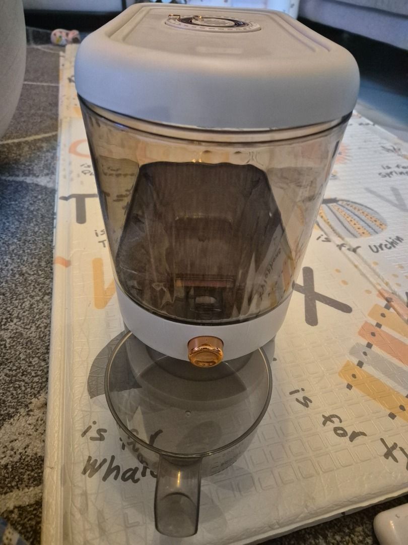 NEW Rice Dispenser (Kategori: Kitchen & Appliances) berada di Jakarta Pusat. Dikirim oleh cerita.nena (ID iklan 1446987166, Gambar 3). Deskripsi: NEW Rice Dispenser 5kg Baru hanya buka segel kardus saja.
