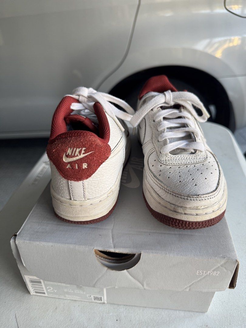 Nike Air Force 1 LV8 3 GS (Category: Babies & Kids Fashion) located in Marilao. Submitted by deejoson (Listing ID 1446917146, Image 3). Description: - Kids' White Nike Air Force 1 LV8 3 GS - Size posted on photo - Comes with original box NEEDS CLEANING.