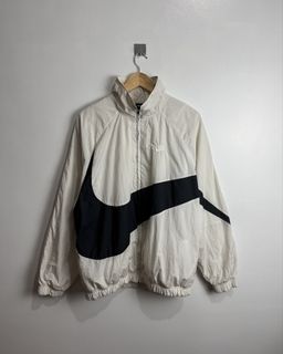 (Category: ) located in . Submitted by thrift_loots (Listing ID 1446933525, Image 1). Description: .