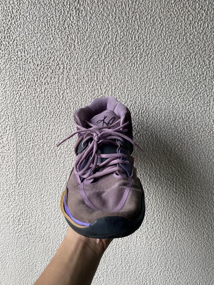 Nike Kyrie Infinity 8 “Amethyst Wave” Basketball Shoes (Category: Sneakers) located in Manila. Submitted by ayo.pie (Listing ID 1447007730, Image 2). Description: - Nike Kyrie Infinity 8(Second hand) - “Amethyst Wave” - EU: 43.5/ UK 9.5 / US 10.5 RFS: Decluttering Original price: ₱7,280 Selling for: ₱2,500 (negotiable) - Authentic - Condition: Used, visible creasing, scuff, sole wear - No box - Arrange delivery via Lalamove or Grab around Metro M