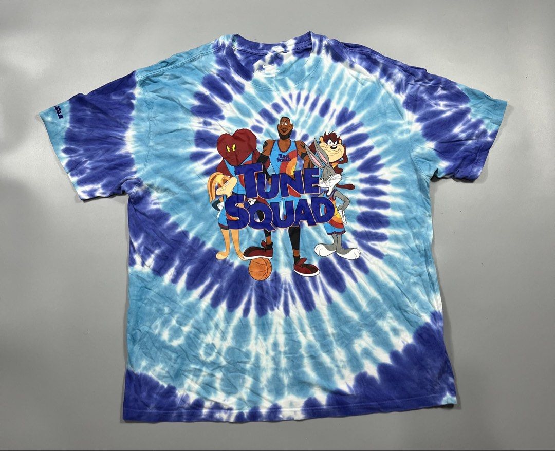 Nike x LeBron James - Tune Squad - Tee (Category: Tshirts & Polo Shirts ) located in Taguig. Submitted by chicpicked (Listing ID 1447086075, Image 1). Description: Nike x LeBron James - Tune Squad - Tee Authentic Good as new No flaws XL loose fit 500.