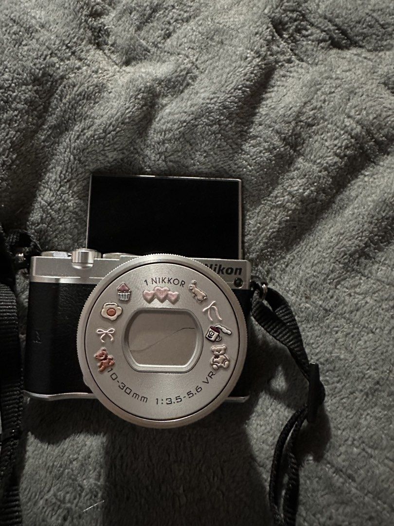 Nikon 1 J5 NIKKOR 10-30mm VR Digital Camera Silver (Category: Cameras) located in Manila. Submitted by isabel.stuff (Listing ID 1447011349, Image 1). Description: - Nikon 1 J5 digital camera - Silver body - 1 NIKKOR 10-30mm VR lens included - Flip-up screen for easy selfies and vlogging - Ideal for everyday photos and travel - Comes with a strap - Ready for your next adventure!.
