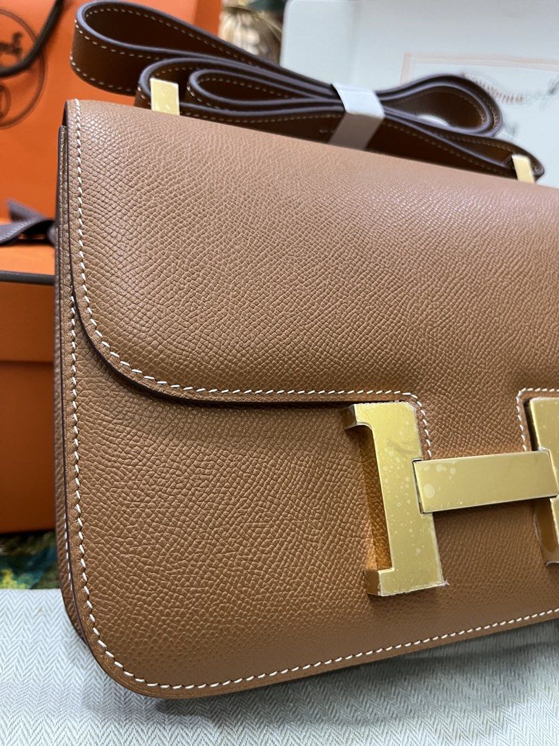 Onhand (Category: Luxury Bags & Wallets) located in Taytay. Submitted by prettypicks_1188 (Listing ID 1447017093, Image 3). Description: Onhand Fullest.