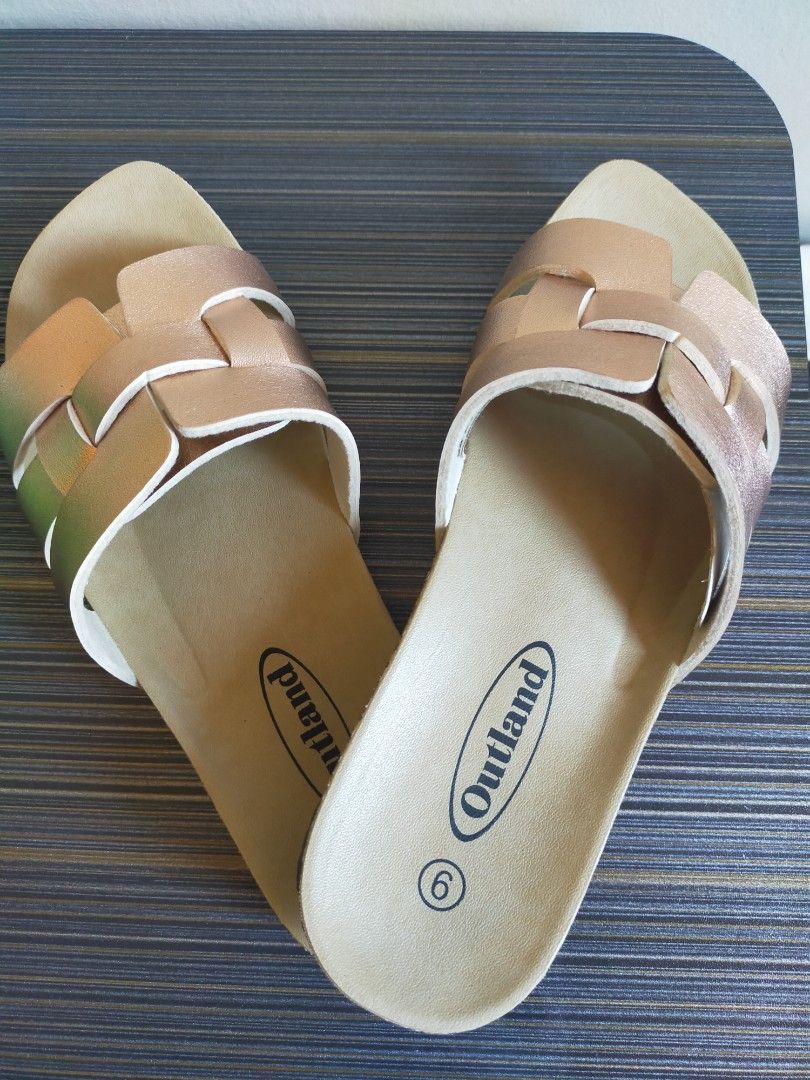 OUTLAND Santa Barbara (Category: Flats & Sandals) located in Quezon City. Submitted by leejong720610 (Listing ID 1446920437, Image 2). Description: brand new with box size 6 rosegold color slightly negotiable😊.