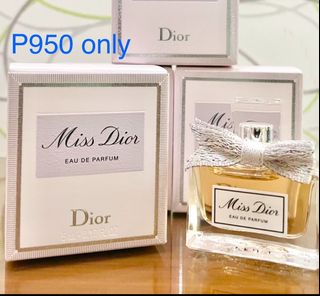 (Category: ) located in . Submitted by vanityboutique (Listing ID 1446956381, Image 1). Description: .