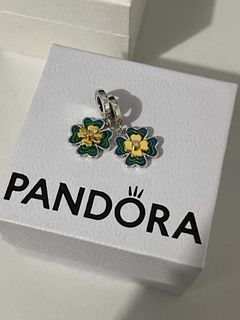 (Category: ) located in . Submitted by mycloset2025 (Listing ID 1447074053, Image 1). Description: .