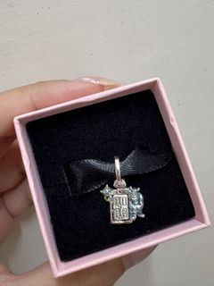 (Category: ) located in . Submitted by jianaaa (Listing ID 1446975209, Image 1). Description: .
