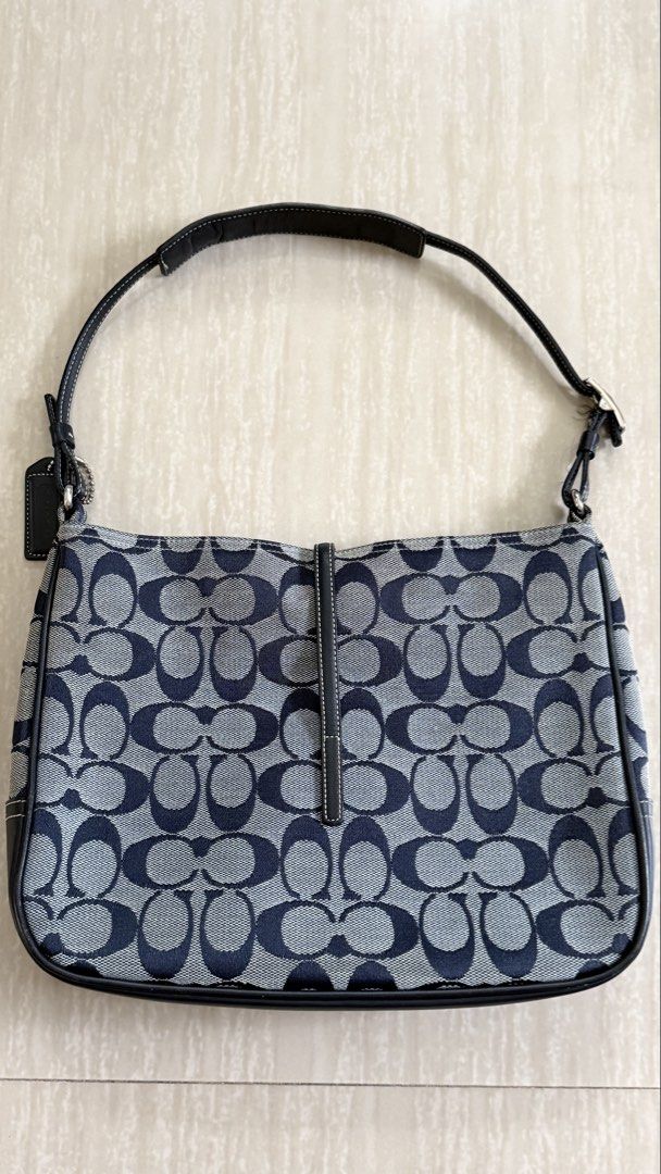 Preloved authentic coach shoulder bag (Category: Shoulder Bags) located in San Pedro. Submitted by rfvpm (Listing ID 1446917560, Image 2). Description: Preloved authentic coach shoulder bag. Signs of use only in the strap. Clean interior. No inclusions. P3500 plus shipping via jnt. .