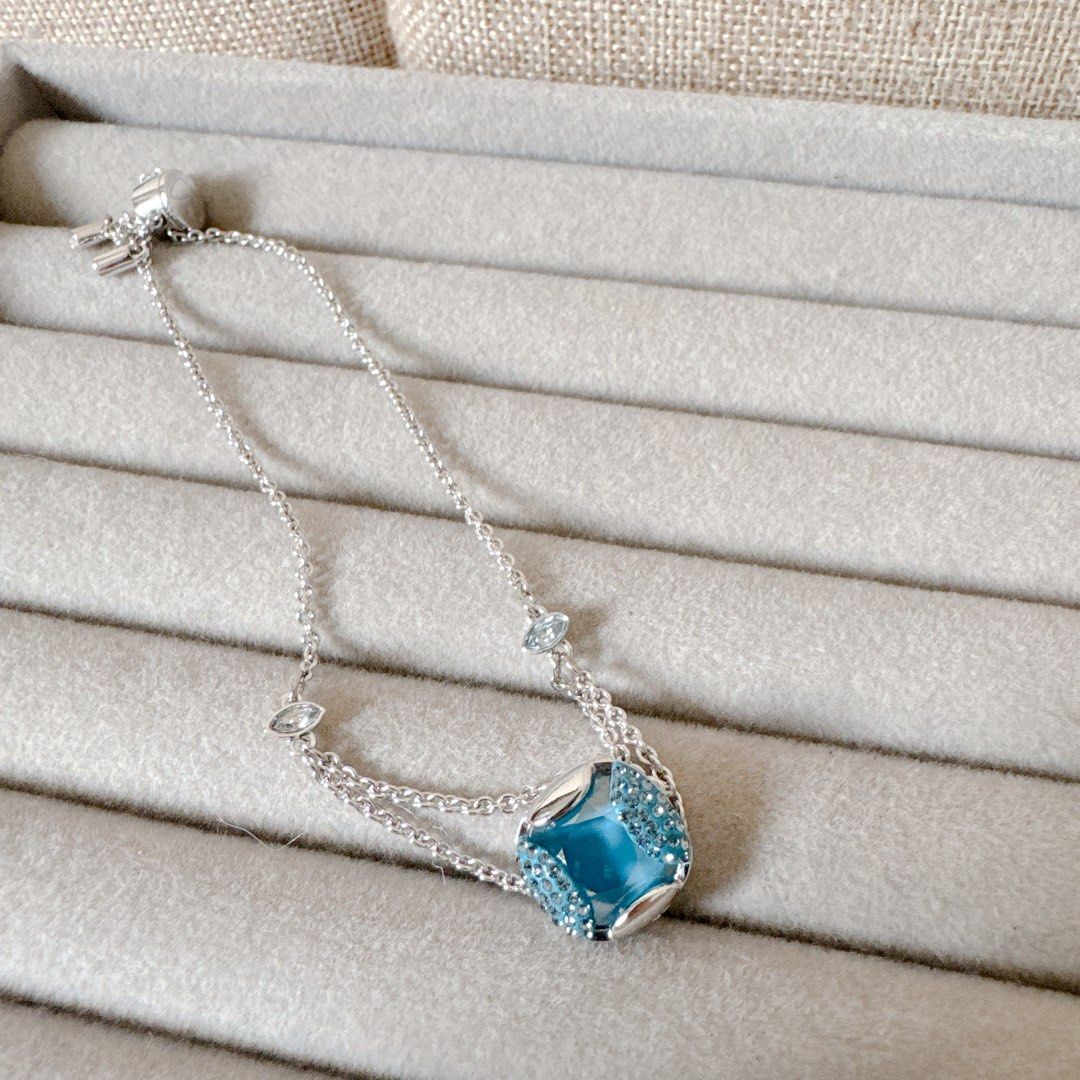 PRELOVED: Swarovski birthstone bracelet (Category: Body Jewelry) located in Valenzuela. Submitted by shop.spark.joy (Listing ID 1446990380, Image 2). Description: .