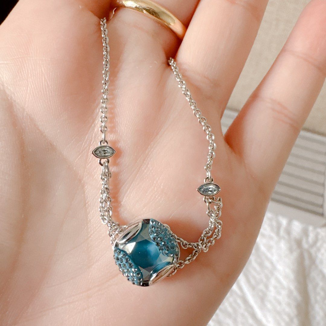 PRELOVED: Swarovski birthstone bracelet (Category: Body Jewelry) located in Valenzuela. Submitted by shop.spark.joy (Listing ID 1446990380, Image 3). Description: .