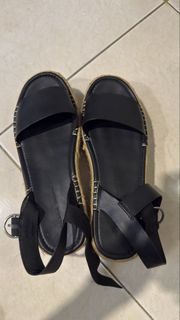 (Kategori: ) berada di . Dikirim oleh preloved1584 (ID iklan 1447073921, Gambar 1). Deskripsi: .