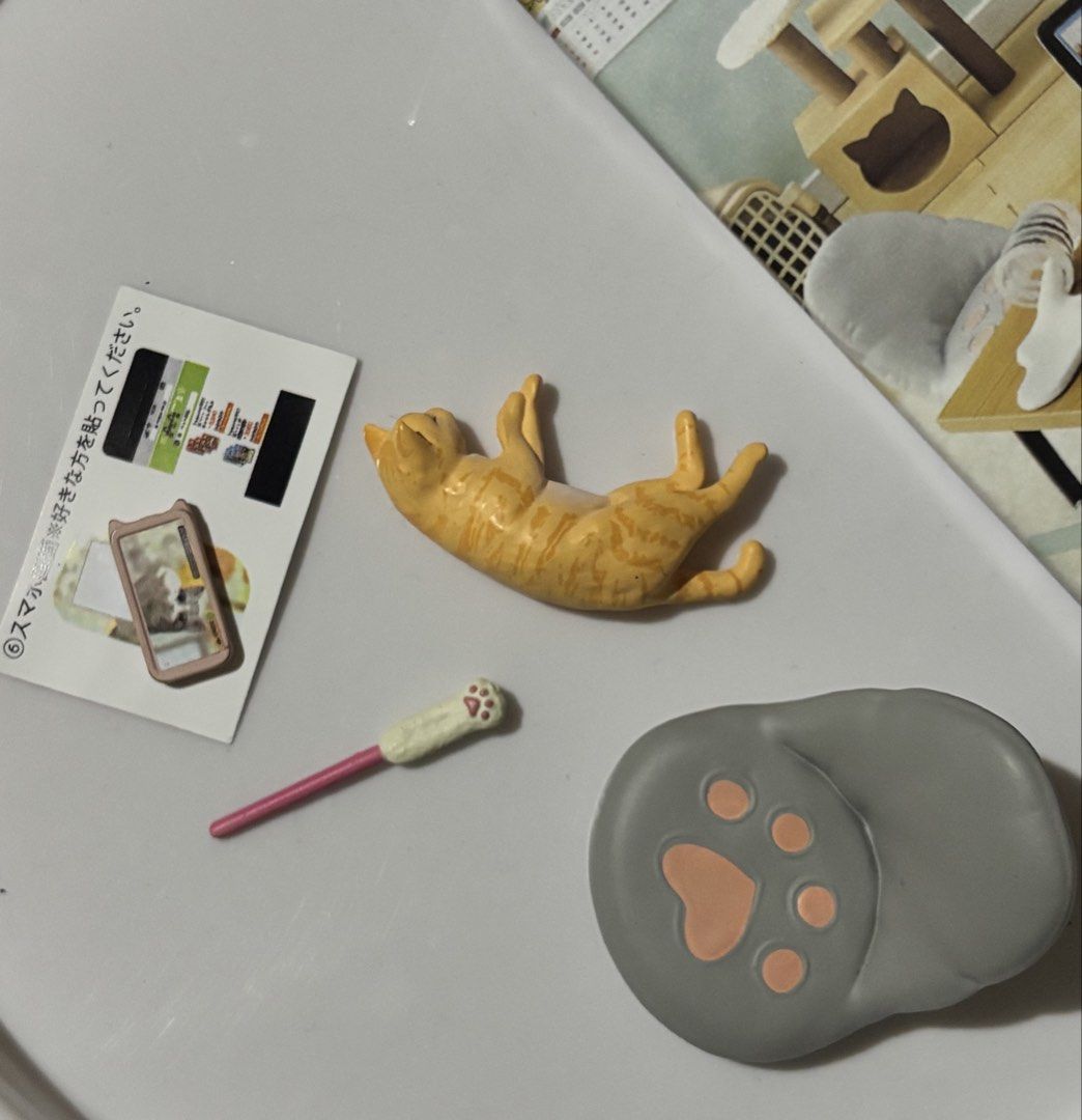 Rement Life with cats loose items (Category: Designer & Blind Box Toys) located in Bulacan. Submitted by giicart (Listing ID 1440553789, Image 1). Description: take all for 200 only.