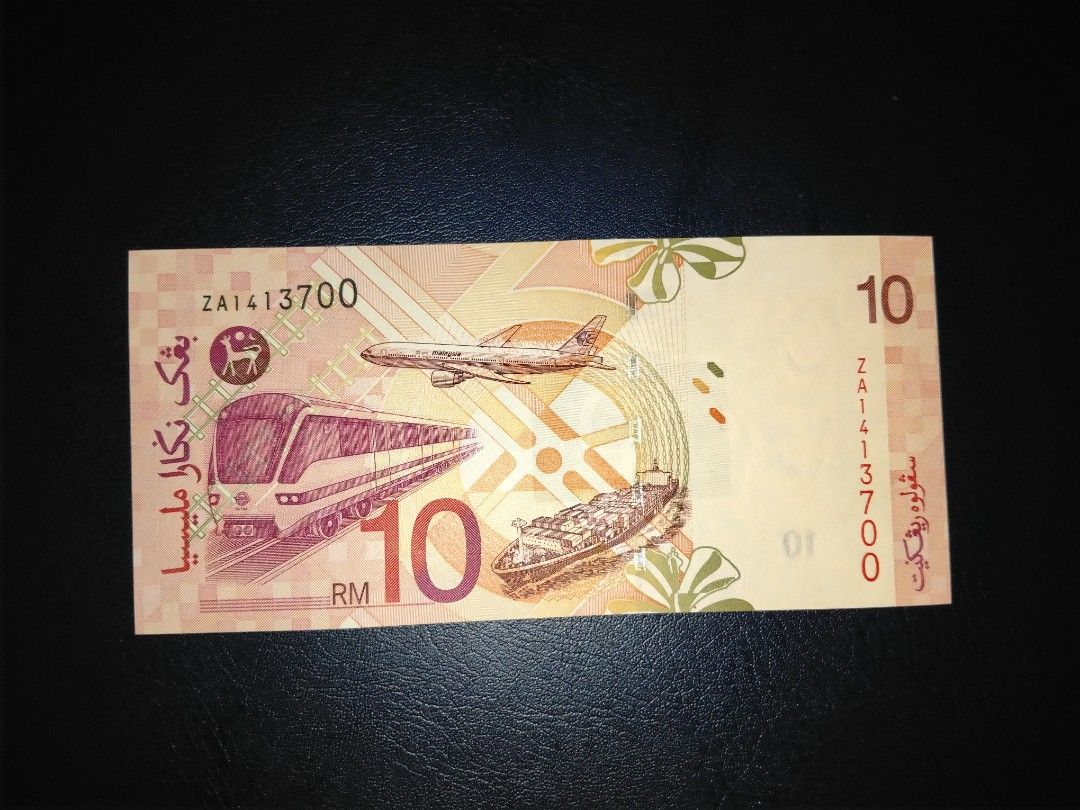 RM10 ZA SIRI 11 NO SECURITY THREAD (Category: Vintage Collectibles) located in Seremban. Submitted by awbelzcollection89 (Listing ID 1446944134, Image 1). Description: RARE REPLACEMENT ZA RM10 WITHOUT SECURITY LINE CONDITION UNC (LIGHT FOCSIN) S/N:ZA1413700.