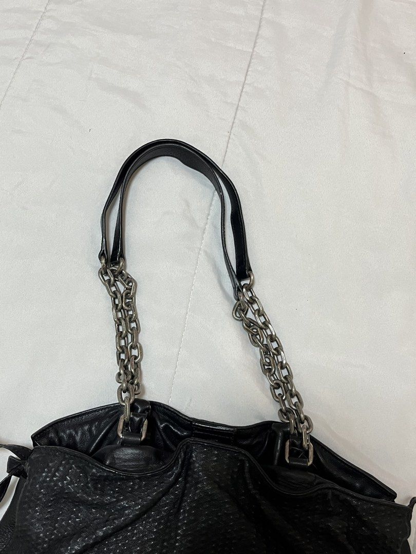 Rounge and lounge 2 Way Bag (Category: Tote Bags) located in Antipolo. Submitted by itsme_ghelsonn (Listing ID 1447078403, Image 2). Description: .