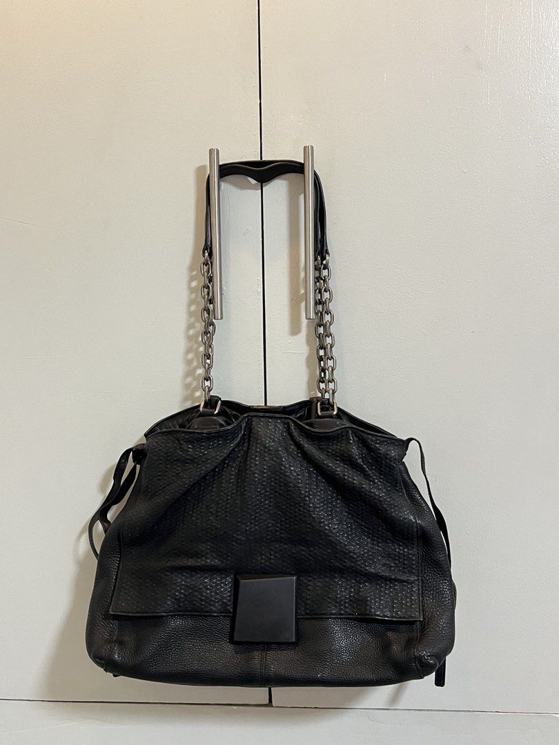 Rounge and lounge 2 Way Bag (Category: Tote Bags) located in Antipolo. Submitted by itsme_ghelsonn (Listing ID 1447078403, Image 1). Description: .