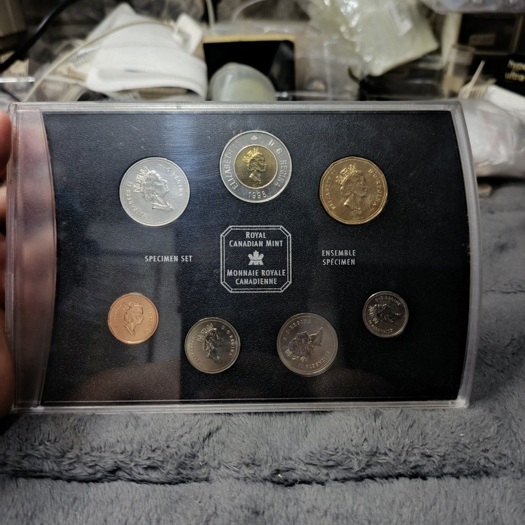 Royal Canadian Mint Specimen Set (Category: Currency) located in Quezon City. Submitted by Coiners (Listing ID 1447077925, Image 1). Description: - Authentic Royal Canadian Mint specimen set - Features Canadian coins from 1993 - Comes in its original protective case - All coins clearly visible in photos - Ideal addition for any coin collector.